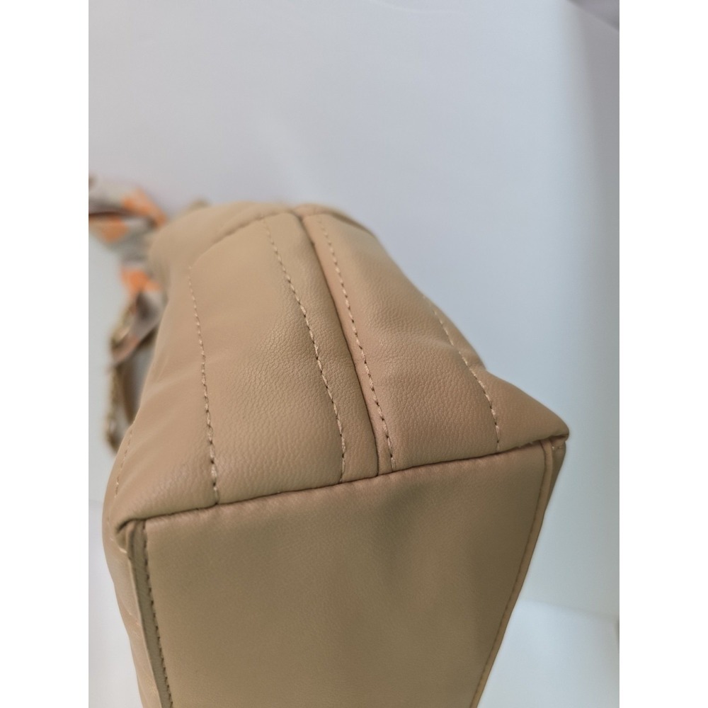 Steve Madden Quilted Tote Bag Womens Large Tan Excellent‎ Scarf Chain Detail - Picture 14 of 16